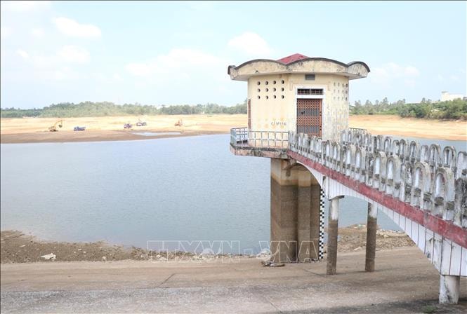 Kiểm kê dung tích trữ hồ chứa, điều tiết lũ khi sắp có mưa lớn ở Trung Bộ