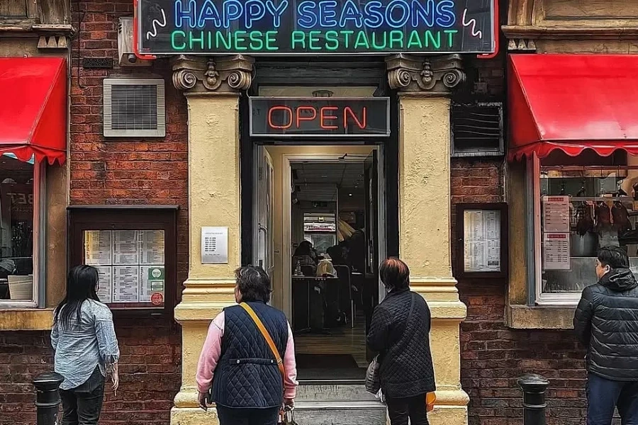 Nhà hàng gây chú ý khi đặt tên món ăn theo Erling Haaland