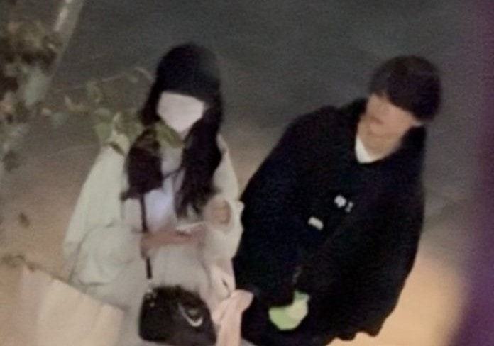 Ca sĩ Nhật bị đuổi khỏi nhóm vì lộ ảnh hẹn hò