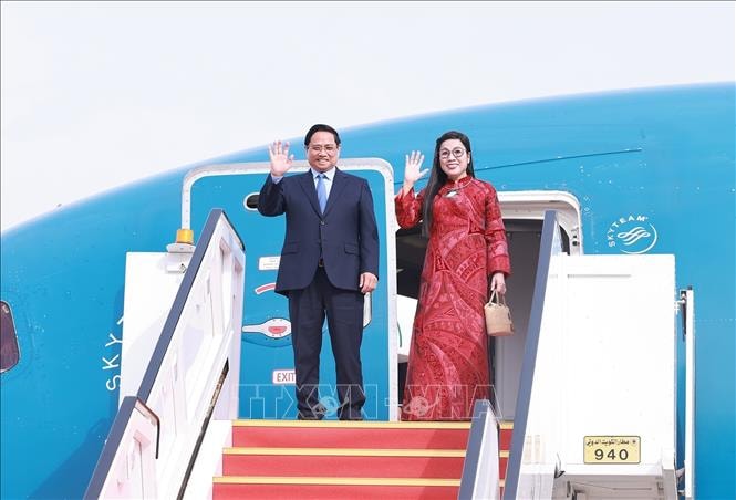 Thủ tướng Phạm Minh Chính và Phu nhân bắt đầu thăm chính thức Kuwait
