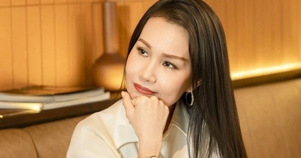 Từng òa khóc khi chia sẻ về biến cố bệnh tật, 'Nữ hoàng dân ca' Việt hiện sống ra sao?