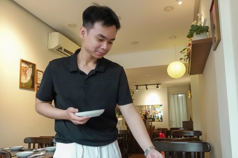 Rời Mỹ về nước, chàng trai từng làm phục vụ trở thành ông chủ nhà hàng