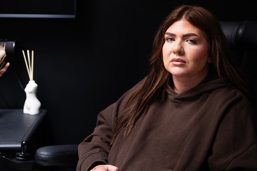 Bi kịch nữ quản giáo sa lưới tình tù nhân