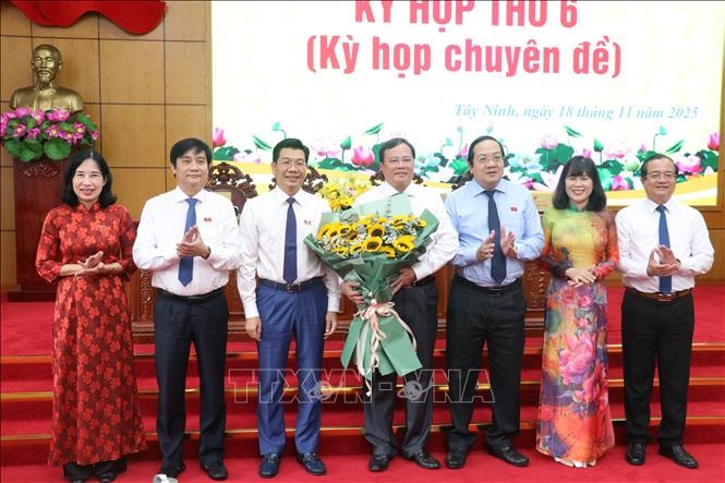 Ông Lê Văn Hẳn được bầu giữ chức Chủ tịch UBND tỉnh Tây Ninh