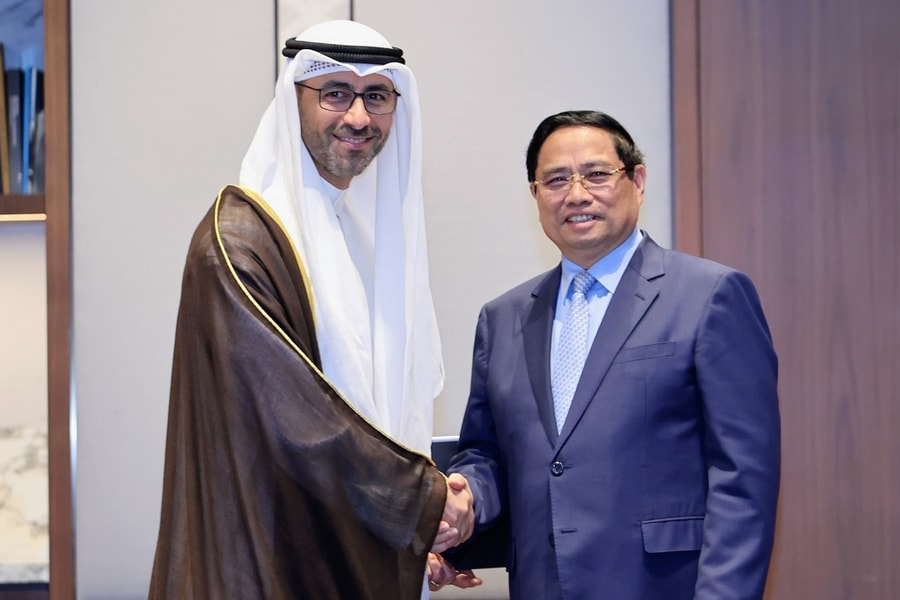 Thủ tướng đề nghị Kuwait xây dựng kho xăng dầu ngoại quan tại Việt Nam