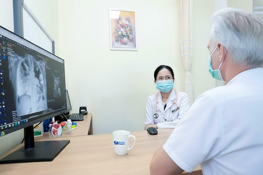 Vi khuẩn tụ cầu vàng gây tràn màng dịch phổi