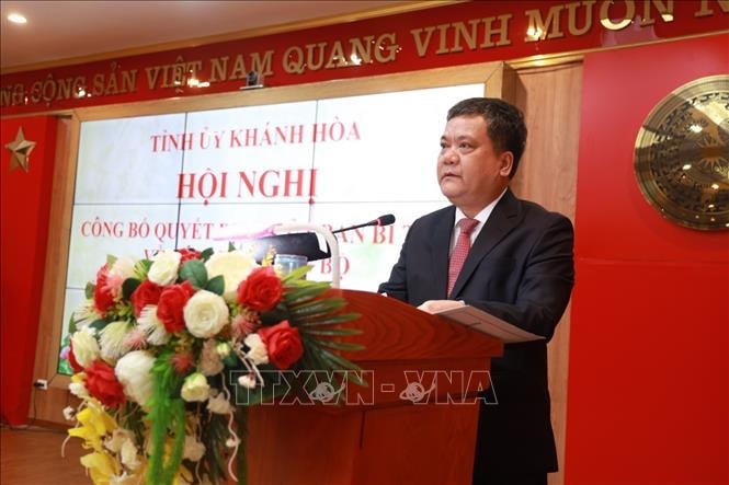 Điều động, chỉ định đồng chí Trần Phong giữ chức Phó Bí thư Tỉnh ủy Khánh Hòa