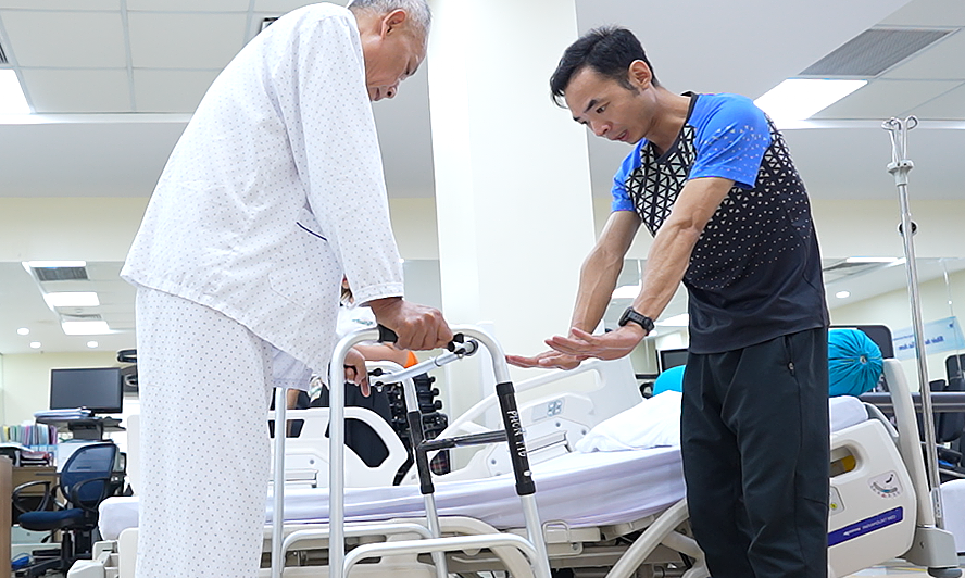 Nhiễm vi khuẩn kháng kháng sinh, người đàn ông 4 lần mổ khớp