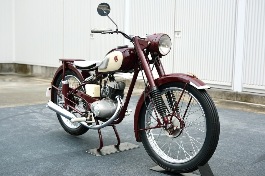 YA-1: 'Chuồn chuồn đỏ' mở đầu lịch sử môtô Yamaha