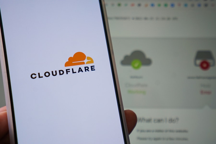 Cloudflare - 'người gác cổng' của Internet