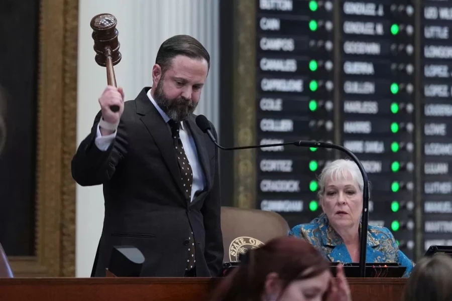 Tòa án chặn bản đồ bầu cử mới của Texas