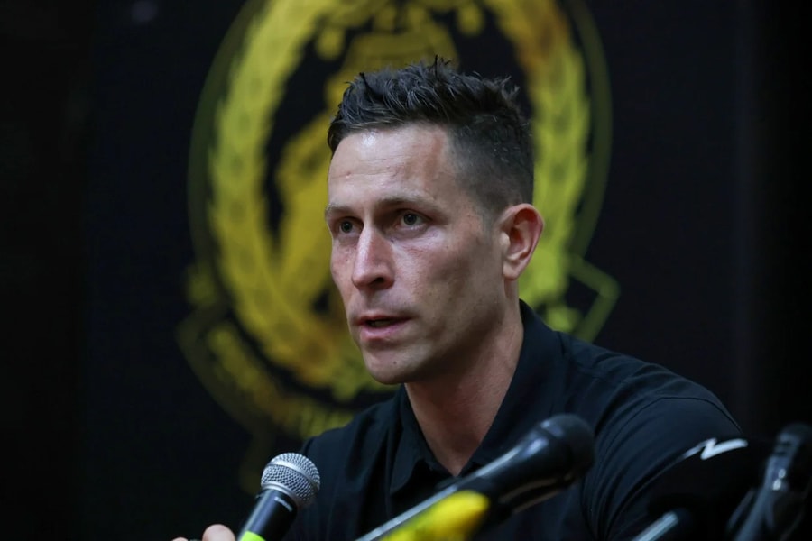 FIFA tiết lộ bất ngờ, giám đốc đội tuyển Malaysia bị nghi khai dối chức vụ