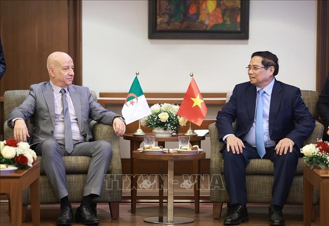 Thủ tướng tiếp Tổng Bí thư Đảng Mặt trận Giải phóng Dân tộc Algeria