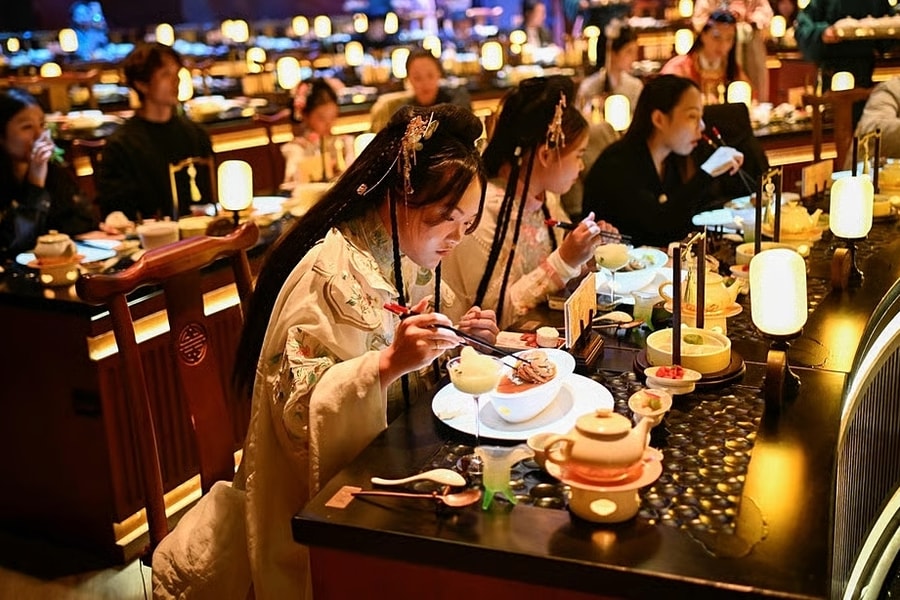 Nhà hàng cho khách 'xuyên không' về cổ đại dự yến tiệc cung đình ở Bắc Kinh