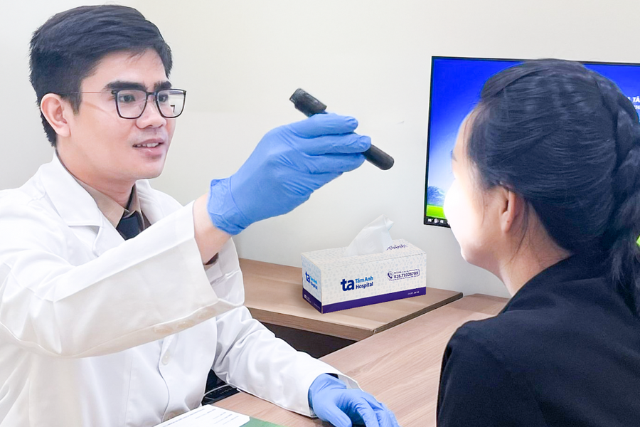 Vì sao không thức khuya vẫn thâm mắt, sạm da?