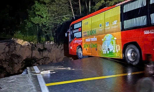 Nạn 'đất chảy' ở Đà Lạt