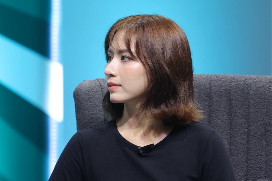 Tín Nguyễn khóc khi nhà ở Đắk Lắk ngập trong biển nước