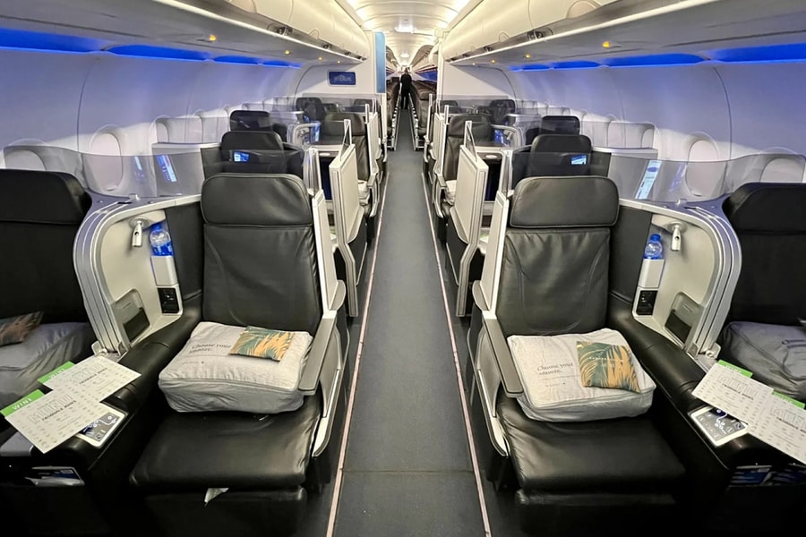 Bí quyết giúp nâng hạng ghế máy bay miễn phí