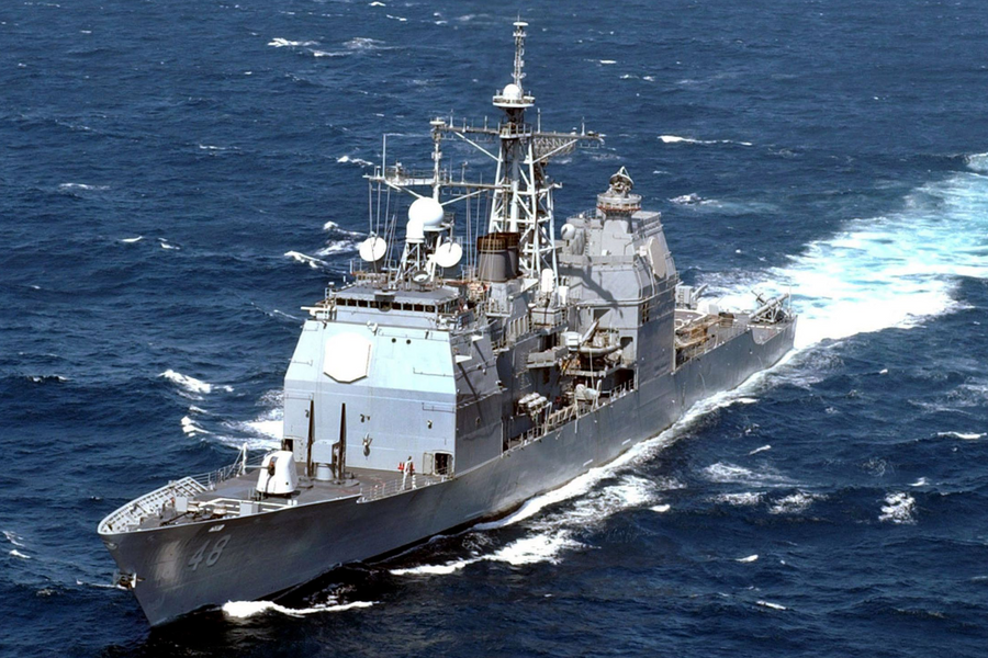 Lỗi nhập dữ liệu khiến tàu chiến tỷ đô của Mỹ tê liệt năm 1997