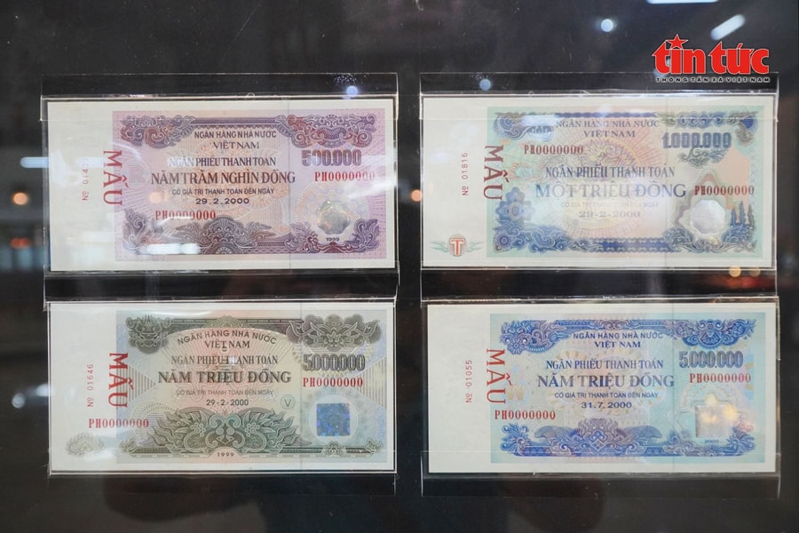 Hành trình lịch sử dân tộc qua lăng kính đồng tiền