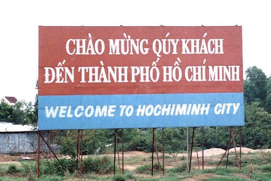 Biển chào mừng các tỉnh thành gần 30 năm trước