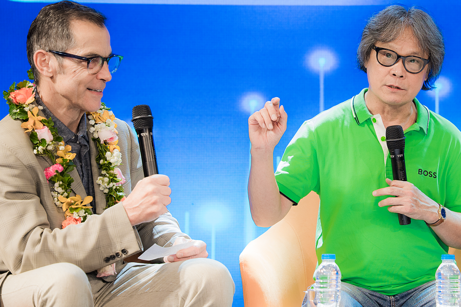 Nhóm tác giả ấp ủ dịch 'Truyện Kiều' sang tiếng Anh