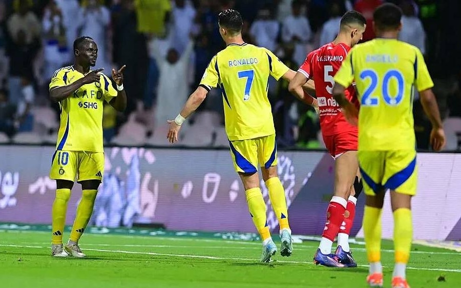 Mane: 'Ronaldo là hình mẫu cho mọi cầu thủ học tập'