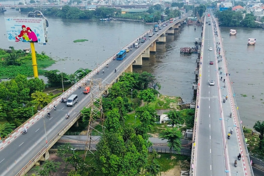 TP Hồ Chí Minh: Cầu Bình Triệu 1 đã thông xe trở lại