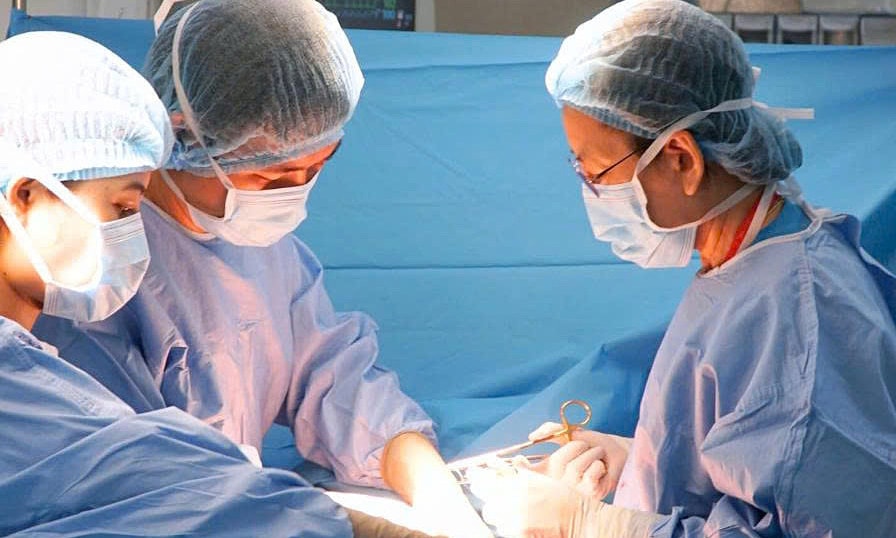 Thai phụ nguy kịch vì tiền sản giật, được cứu cả mẹ lẫn con