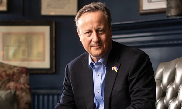 Cựu thủ tướng Anh David Cameron tiết lộ khỏi ung thư tuyến tiền liệt