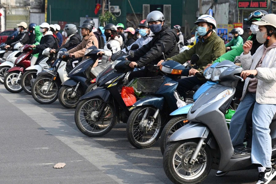 Hà Nội dự kiến hỗ trợ tối đa 5 triệu đồng mỗi người để đổi xe máy điện