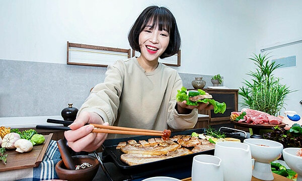 'Thánh ăn' Hàn Quốc tốn 180 triệu đồng mỗi tháng cho thực phẩm