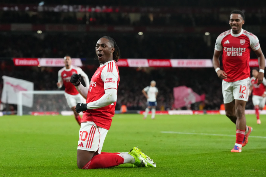 8 điểm nhấn ở vòng 12 Ngoại hạng Anh