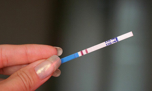 Lừa tiền tỷ người hiếm muộn bằng siêu âm giả và que thử hai vạch