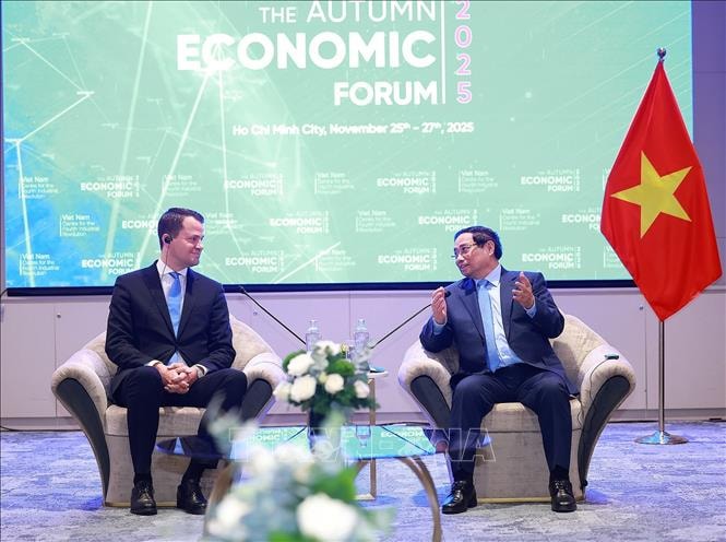 Thủ tướng tiếp Giám đốc điều hành Diễn đàn Kinh tế thế giới