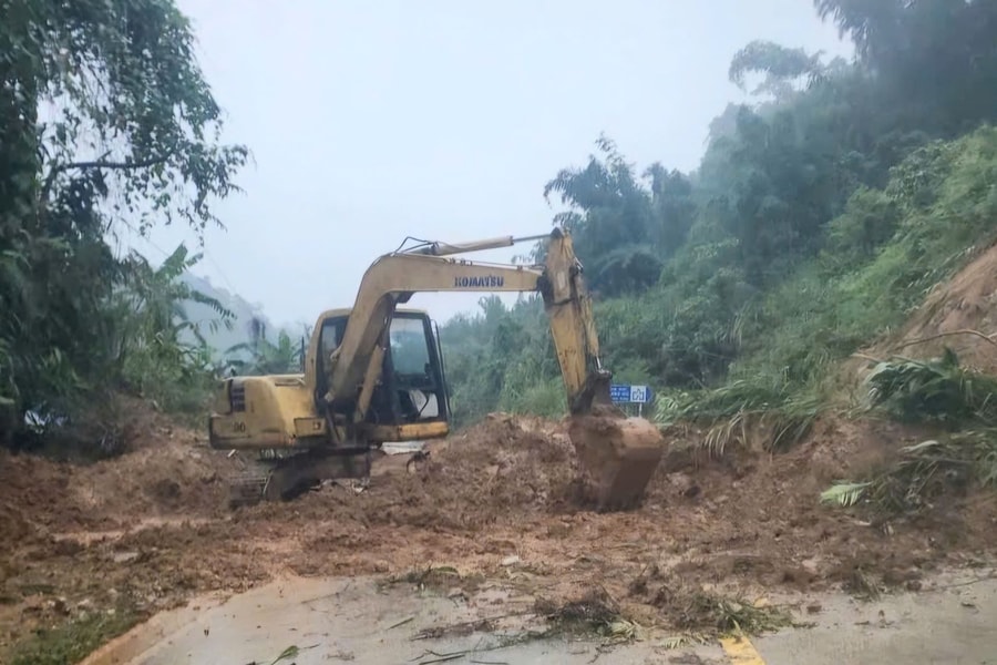 Công bố tình huống khẩn cấp trên tuyến Quốc lộ 1, đường Trường Sơn Đông qua 4 tỉnh Nam Trung Bộ