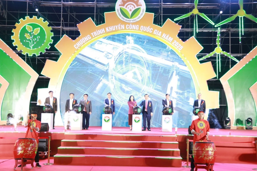 Khai mạc Hội chợ Triển lãm hàng công nghiệp nông thôn tại Bắc Ninh