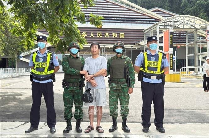 BĐBP Cao Bằng tiếp nhận 37 công dân Việt Nam nhập cảnh trái phép vào Trung Quốc