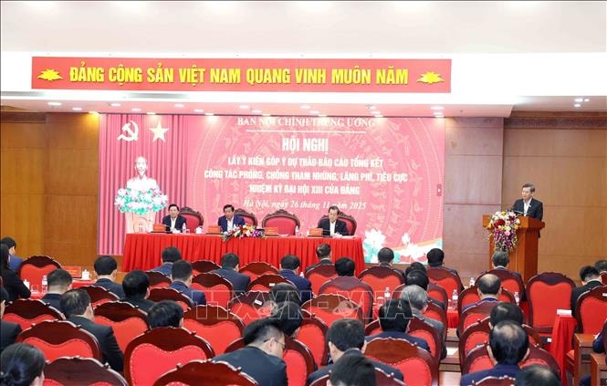 Phòng, chống tham nhũng phải gắn chặt với phục vụ phát triển kinh tế - xã hội