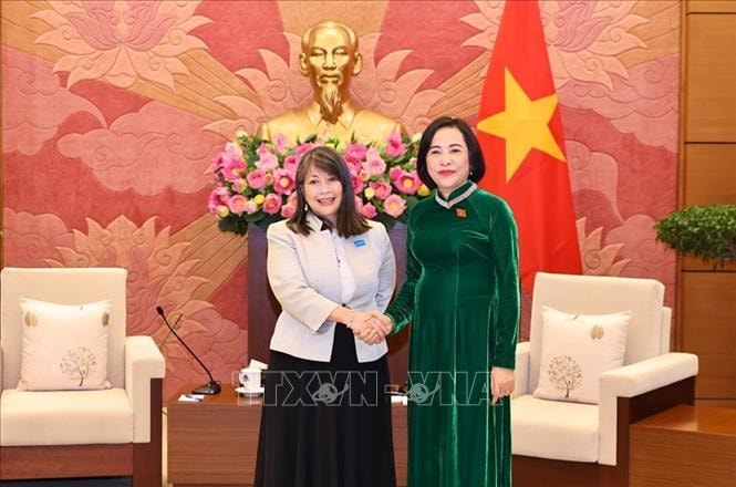 Phó Chủ tịch Quốc hội Nguyễn Thị Thanh tiếp lãnh đạo UNICEF và CRC