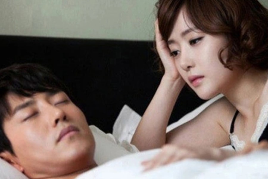 Vợ bắt "nhịn ân ái" vì lý do độc lạ, tôi phát điên đòi đưa đi bác sĩ