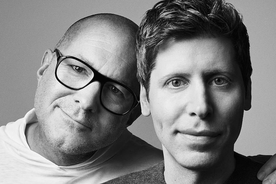 Sam Altman: Thiết bị AI của OpenAI 'bình yên' hơn iPhone