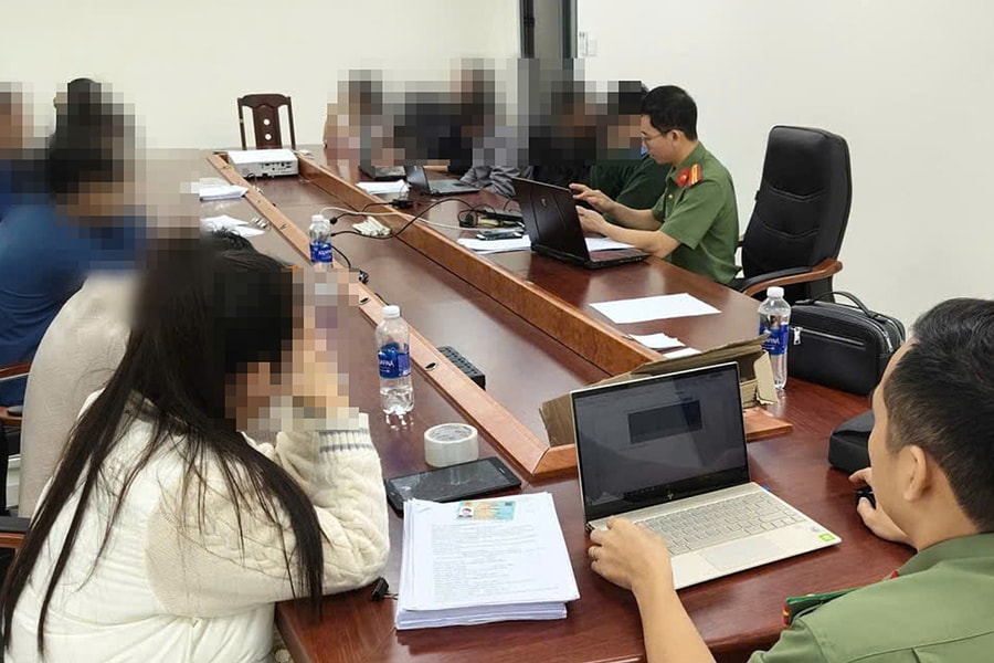 14 người bị bắt vì lừa hơn 8.000 nhà đầu tư mua tiền ảo TOSI