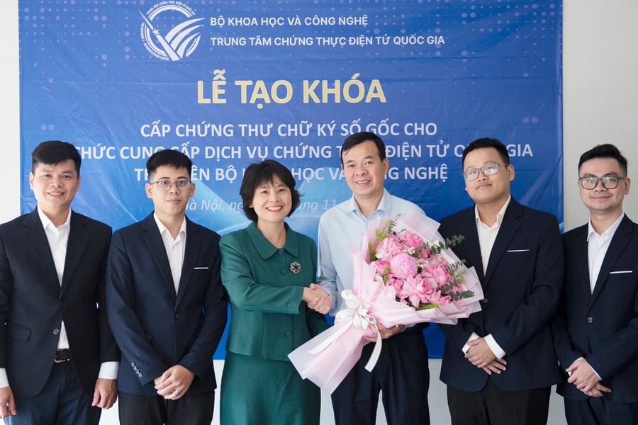 Cấp chứng thư chữ ký số gốc theo tên Bộ Khoa học và Công nghệ