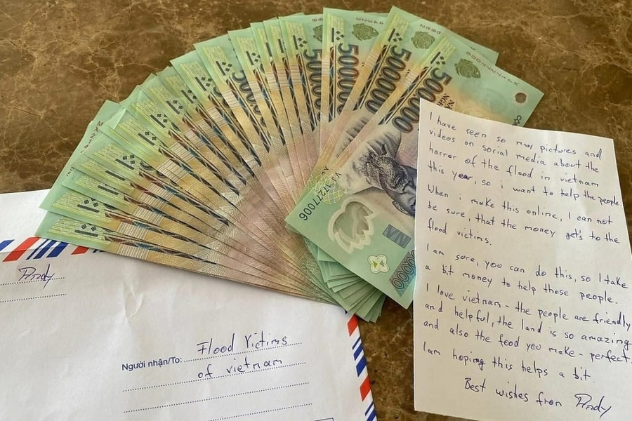 Khách Đức viết tâm thư, gửi tiền ủng hộ người Việt vùng lũ lụt