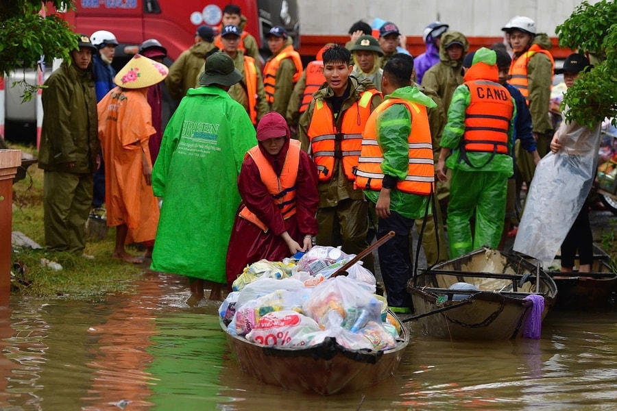 Quốc tế hỗ trợ Việt Nam gần 16 triệu USD khắc phục hậu quả mưa lũ