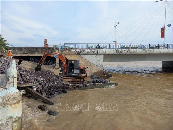 Tạm dừng lưu thông qua cầu Trần Phú- nối vào trung tâm Nha Trang