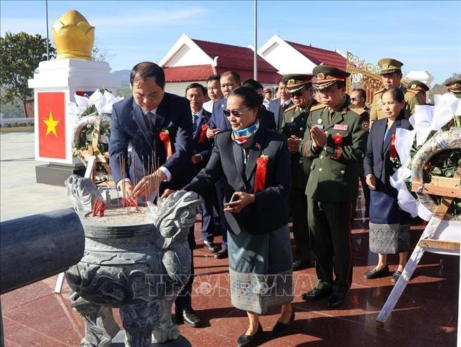 Khánh thành Đài tưởng niệm liên minh chiến đấu Lào – Việt Nam tỉnh Xaysomboun