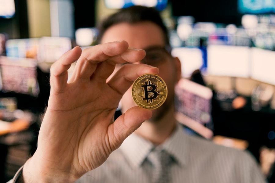 'Cá voi' gom Bitcoin sau 3 tháng bán ròng