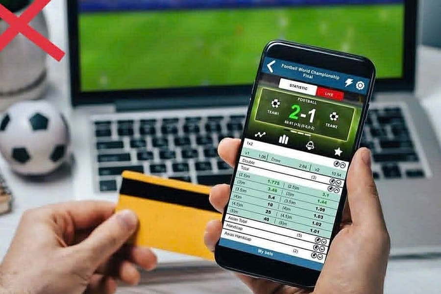 Trầm cảm sau những trò đỏ đen online 'chơi cho vui'